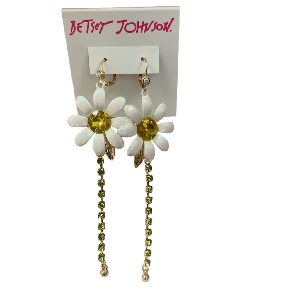 Betsy Johnson daisy earrings